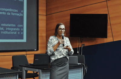 Ciência também é feita de dados, análises sociais e econômicas