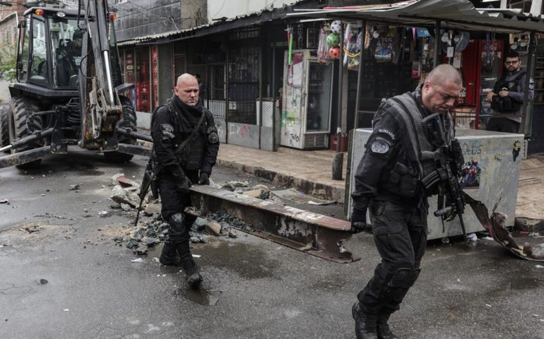 Tiroteio no RJ deixa universitário morto e duas crianças feridas