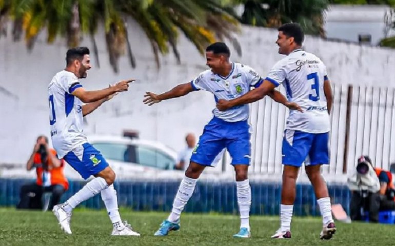 Santo André supera o Guarani no Paulistão com gol de cabeça de Gerson Magrão