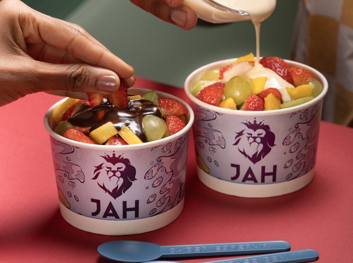 JAH Açaí, Sorvetes e Picolés inclui fondue no cardápio de inverno e oferece 50% de desconto na sobremesa