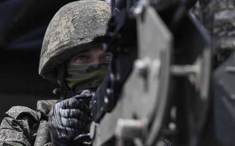 Apesar das promessas, Kiev ataca com drones instalações energéticas na região russa de Krasnodar