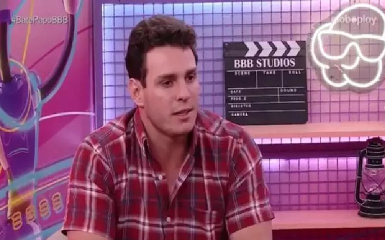 Não quis desrespeitar, diz Gustavo sobre acusações de intolerância religiosa