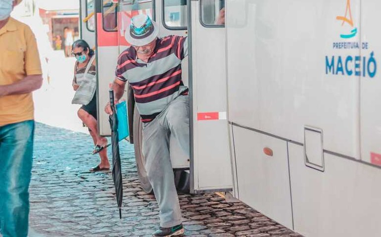 Gestão JHC investe cerca de R$ 3 milhões em transporte mais inclusivo