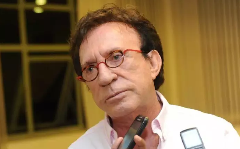 ‘Nunca mais falou comigo’, diz Moacyr Franco sobre Carlos Alberto de Nóbrega