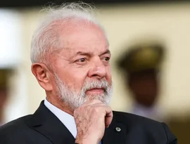 Lula tem 51% dos votos válidos contra 49% de Flávio Bolsonaro, aponta Vox Brasil