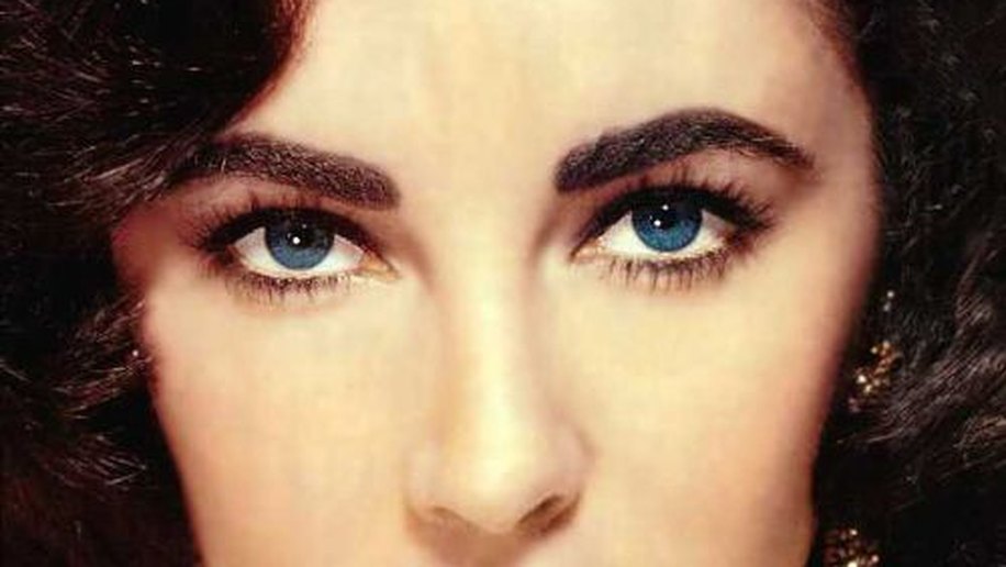 Colar de diamante e esmeralda e outras joias de Liz Taylor vão à leilão