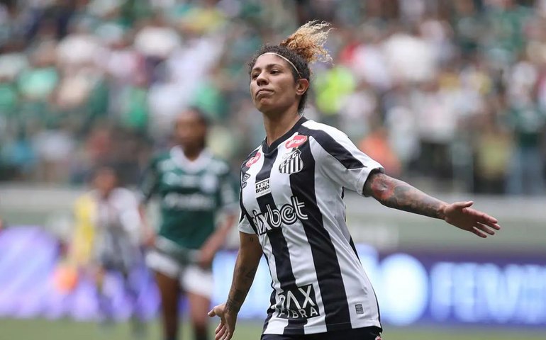 Cristiane sonha com retorno à seleção brasileira: ‘Esperança de estar de volta’