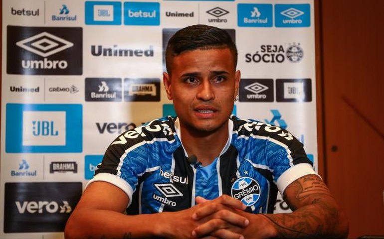 Regularizado, Everton pode estrear pelo Grêmio contra o Vasco
