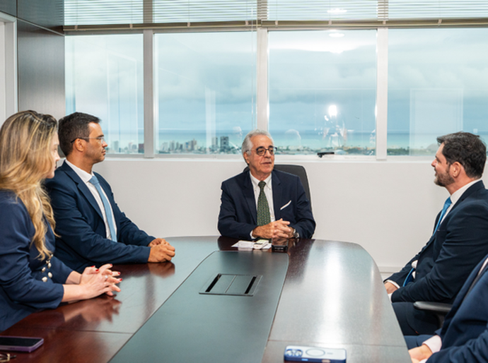 Presidente do TRE/AL recebe novo superintendente da Polícia Federal em Alagoas