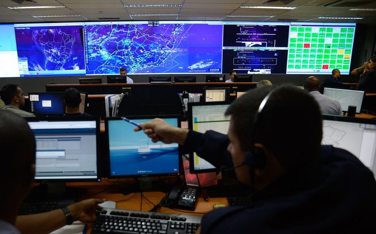 CADE suspende rotas compartilhadas entre Azul e Gol; 'indício de cartel'