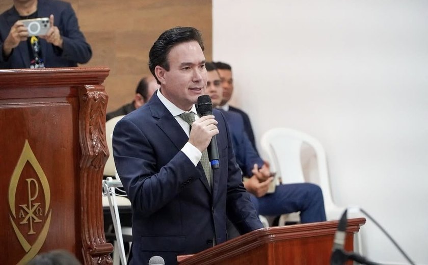 Prefeito Jorge Galvão participa de culto em ação de graças pelos 65 anos de Jundiá