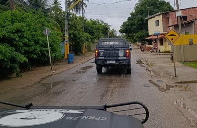 Homem é preso por porte ilegal de arma em Porto de Pedras