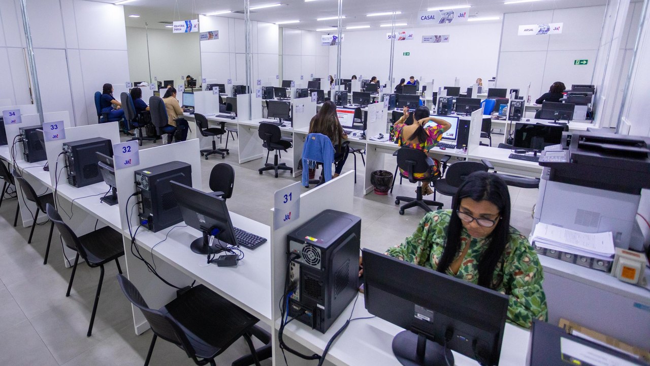 Centrais Já! Alagoas implantam novo sistema de atendimento ao público
