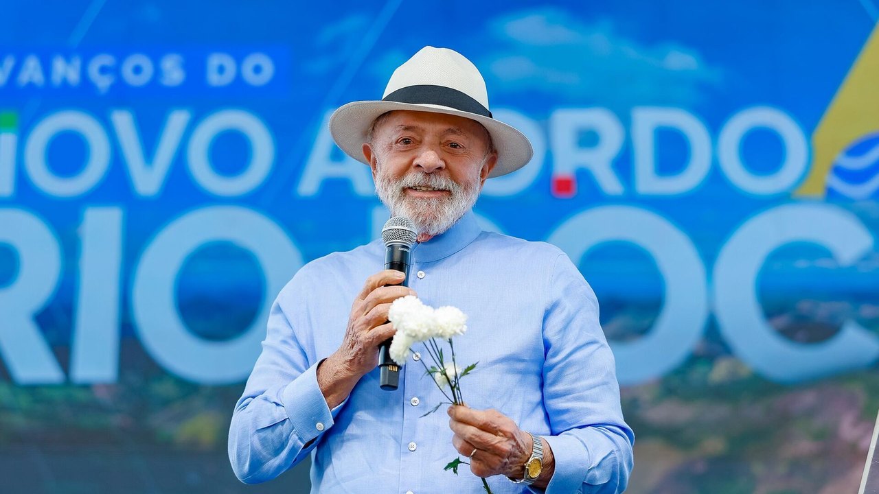 'Só pode ser milagre': Lula usa tom evangélico em discurso durante evento em Minas Gerais