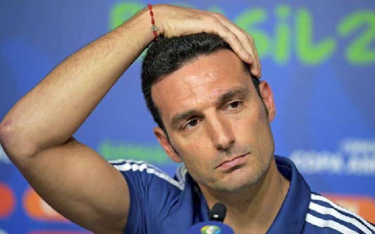 Scaloni pede Argentina cautelosa apesar de boa fase: ‘Não somos invencíveis’