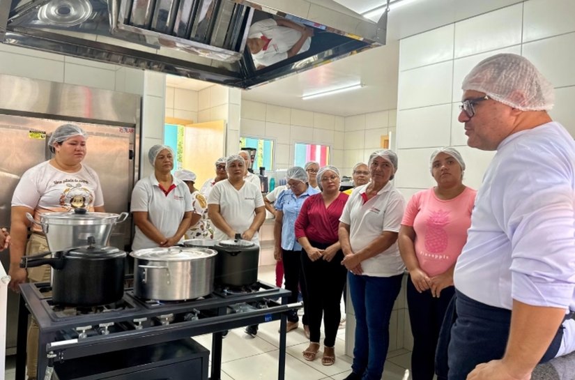 Merendeiras da Semed Penedo participam de capacitação do Senac e do Sebrae