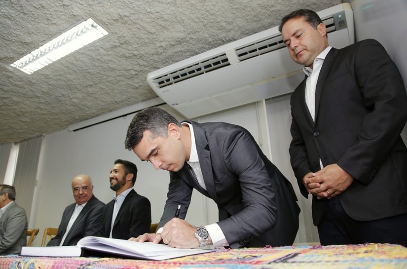 Rafael Brito assume a Sedetur e garante foco na geração de empregos