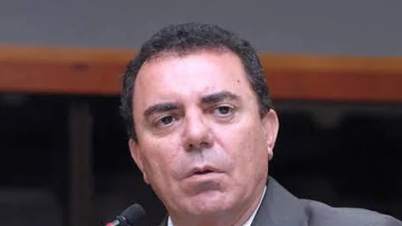 PT em Goiás mantém Luis Cesar Bueno ao governo após deputada preferida por Lula recusar ser candidata