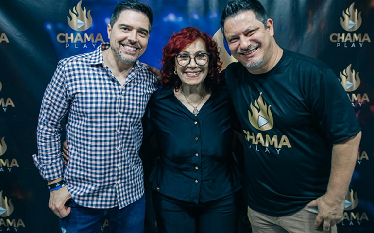 Selo de Fátima Leão reúne 35 artistas em gravação de DVD em SP