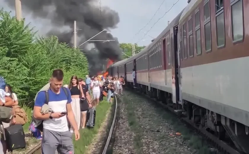 Colisão entre  trem e ônibus na Eslováquia deixa seis mortos e cinco feridos