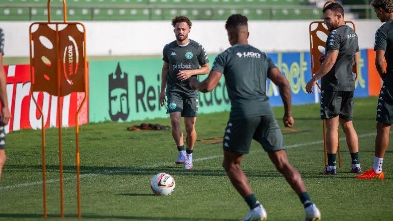 No Guarani, técnico Mozart estuda mudanças para encarar o Bahia