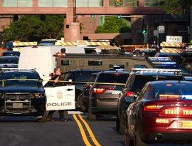 Homem que realizou o tiroteio mortal em um apartamento em Minneapolis foi investigado por porte ilegal de arma de fogo em junho.