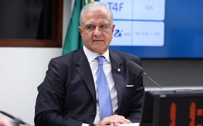 Comissão aprova projeto que suspende CNPJ de vendedor de produto falsificado