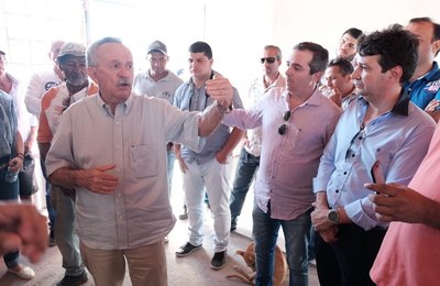 Biu de Lira visita obras da estação de tratamento que levará água para o Sertão 
