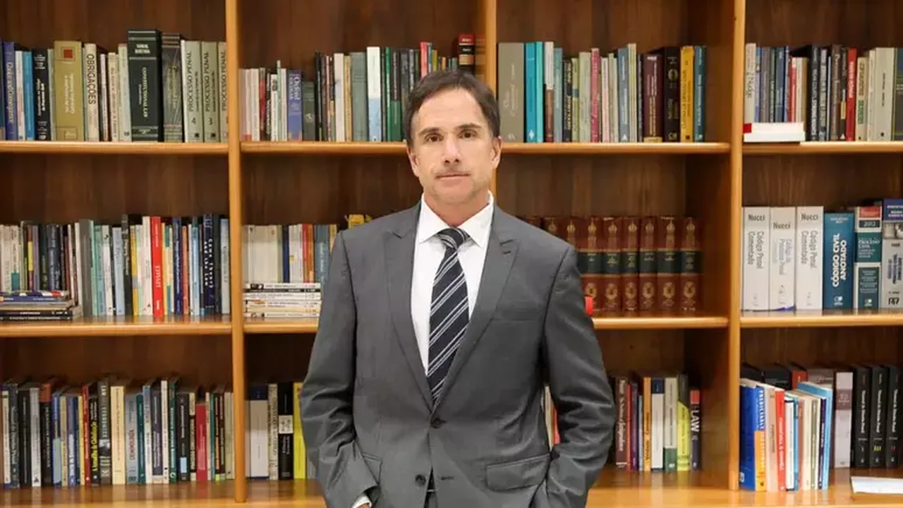 Eduardo Appio vai ao CNJ para tentar retomar comando da lava jato