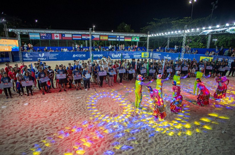 Abertura do Mundial Universitário de Vôlei de Praia movimenta Maceió e competições iniciam nesta terça (6)