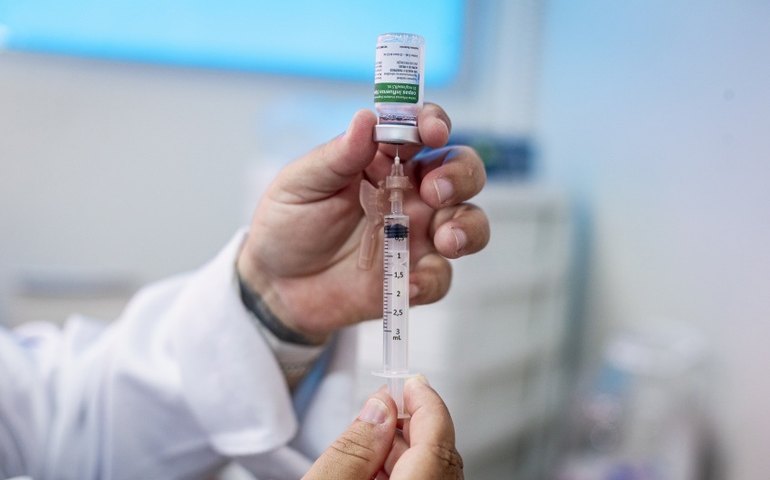 Principais dúvidas sobre a vacinação de bloqueio contra a meningite C