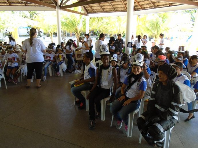 Dia D de Mobilização reúne estudantes em gincana no Sesc Guaxuma