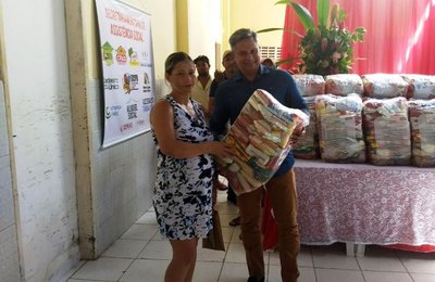 Roteiro realiza mais uma distribuição de cestas nutricionais para gestantes, crianças e nutrizes