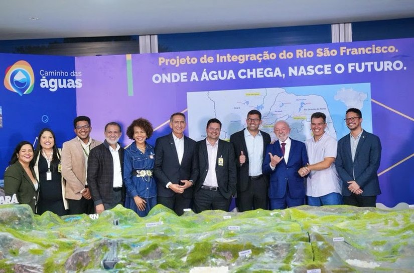 Lula inaugura maquete da Transposição do Rio São Francisco no Palácio do Planalto