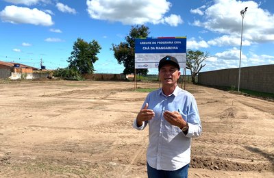 Prefeitura de Anadia inicia terraplangem para construção da Creche Cria