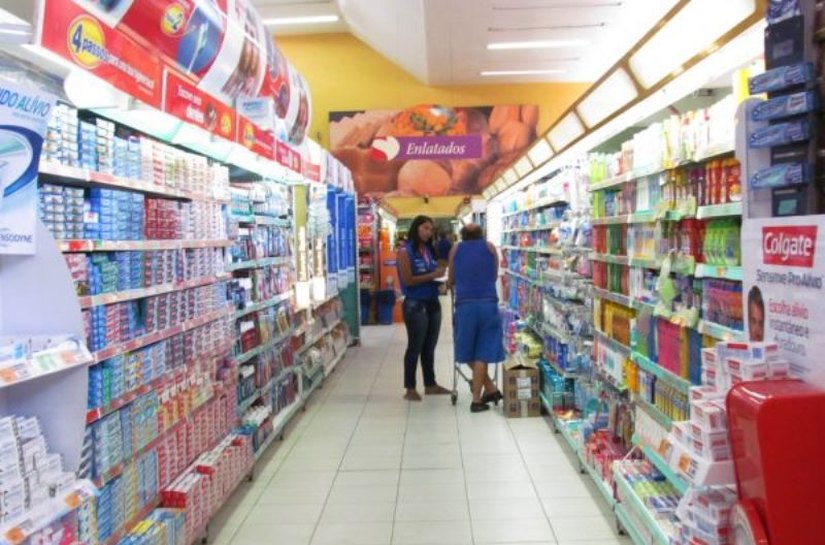 Supermercados desejam conquistar o direito de funcionar o ano inteiro