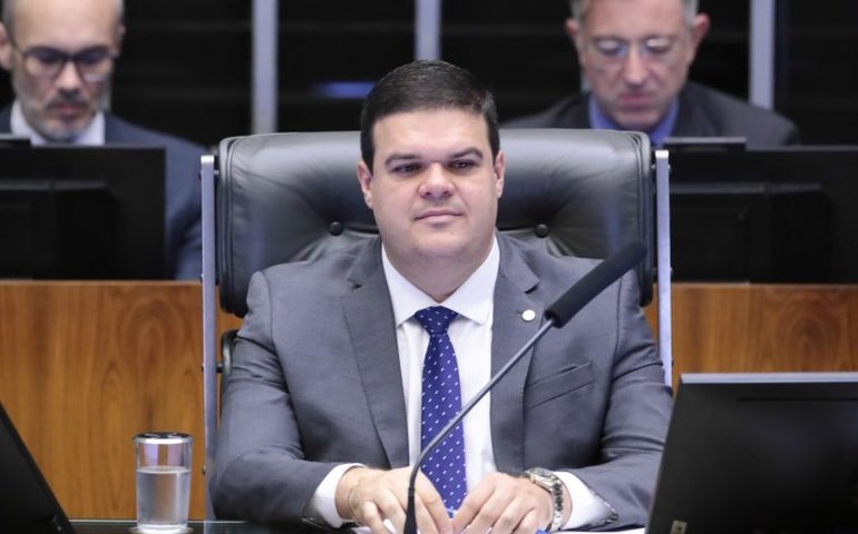 Enfermeiros defendem carga de trabalho de 30 horas semanais