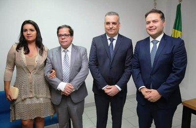 Tutmés Airan participa da posse do procurador-geral de Justiça 