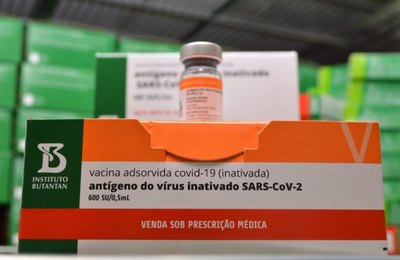 Alagoas recebe mais 15 mil doses da CoronaVac e inicia distribuição neste sábado (8)