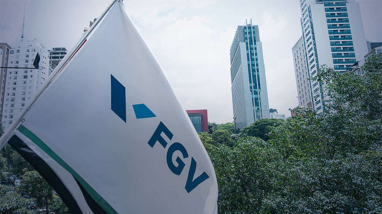 Desistência de Biden cria momento de incerteza, diz pesquisador da FGV