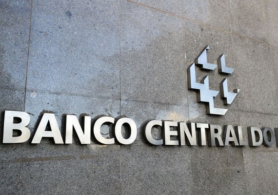 BC suspende mais três instituições do Pix após ataque hacker que desviou R$ 530 milhões