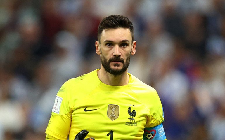 Lloris se aposenta da seleção francesa após recordes e quatro Copas do Mundo