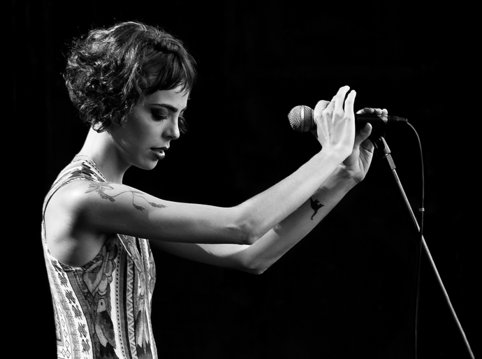 Antropofágico Miscigenado convida Elisa Lemos
