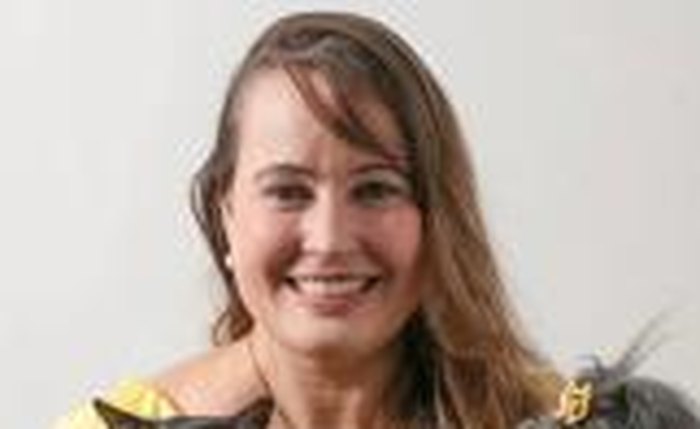 Eleições 2026: veja o perfil de Constança Docelar na disputa por uma vaga para deputada federal por Bahia