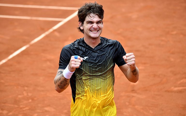 Rio Open: Em continuação do jogo paralisado pela chuva, Thiago Wild vence espanhol e está nas quartas de final