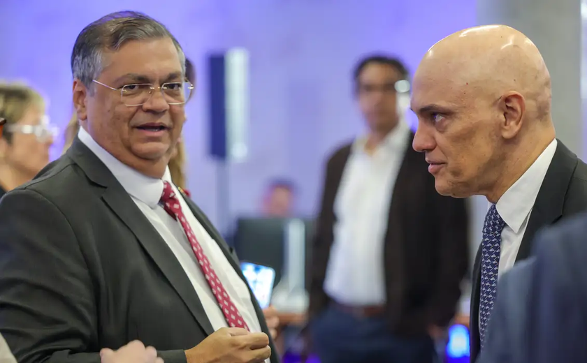 Dino janta com Moraes e interventor do 8/1 antes de seu casamento no Maranhão