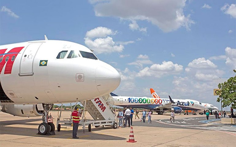 Brasil restringe entrada de estrangeiros de qualquer nacionalidade por 30 dias