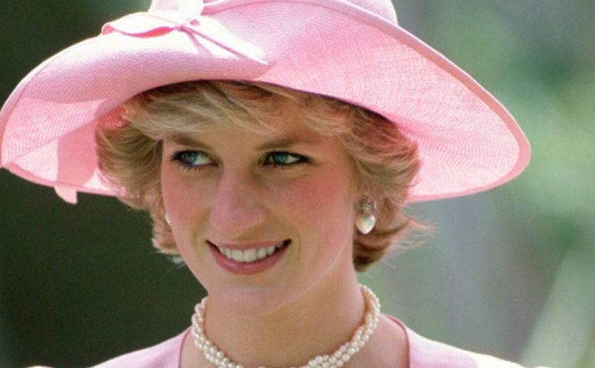 Charles queria uma menina e ficou decepcionado quando Harry nasceu, revela novo áudio de Diana