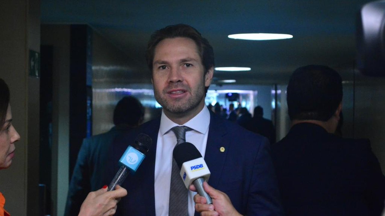Câmara aprova relatório de Pedro Vilela que amplia saúde pública no país