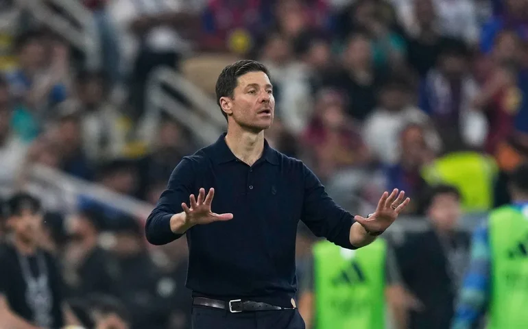 Real Madrid substitui o técnico Xabi Alonso pelo técnico da equipe B, Álvaro Arbeloa